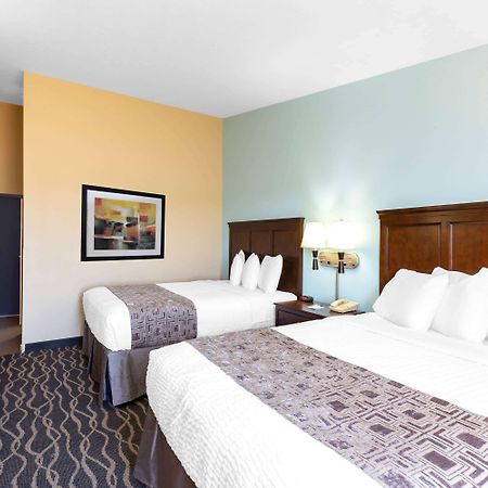Baymont By Wyndham Tri-Cities/Kennewick Wa Hotel Exterior photo