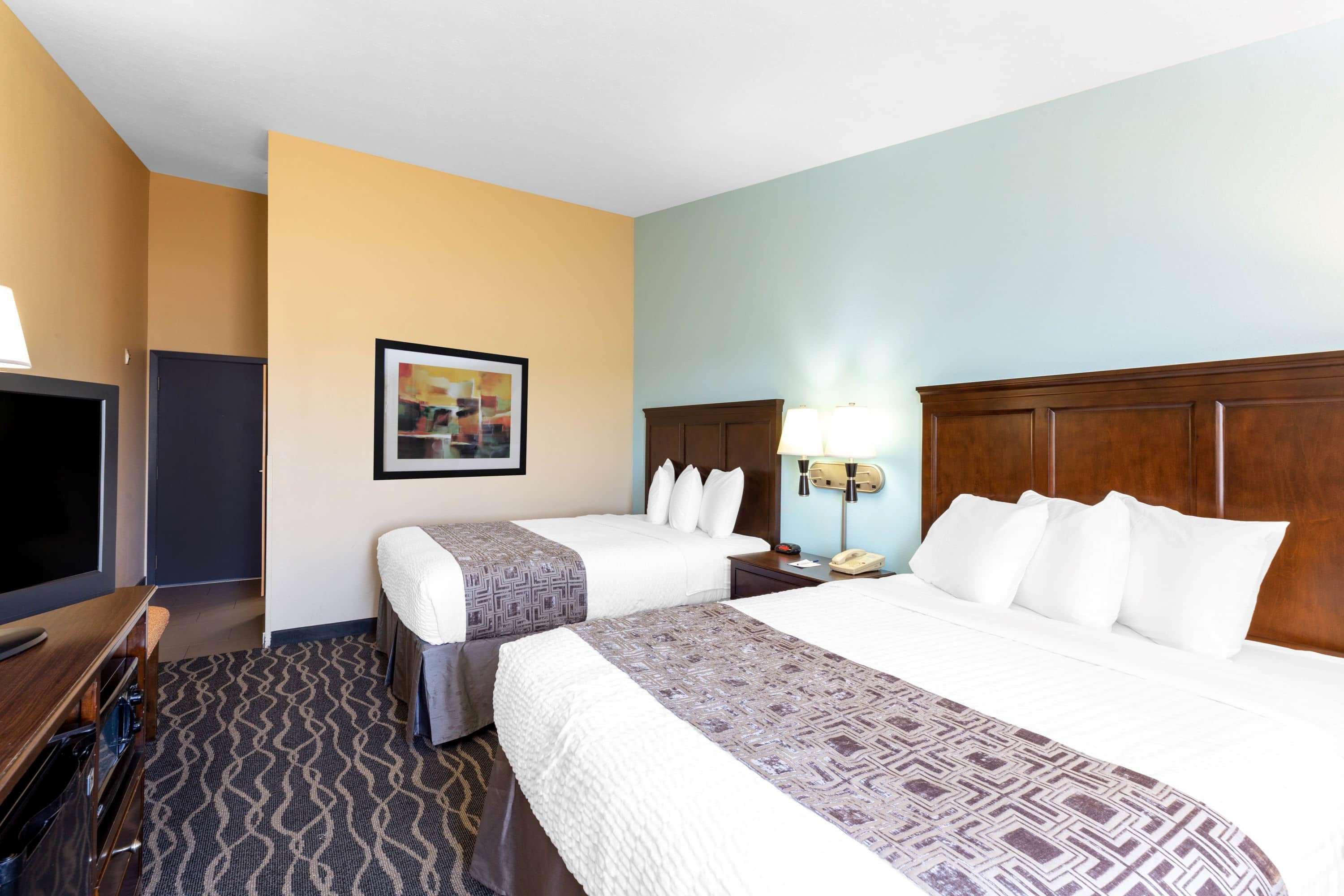 Baymont By Wyndham Tri-Cities/Kennewick Wa Hotel Exterior photo